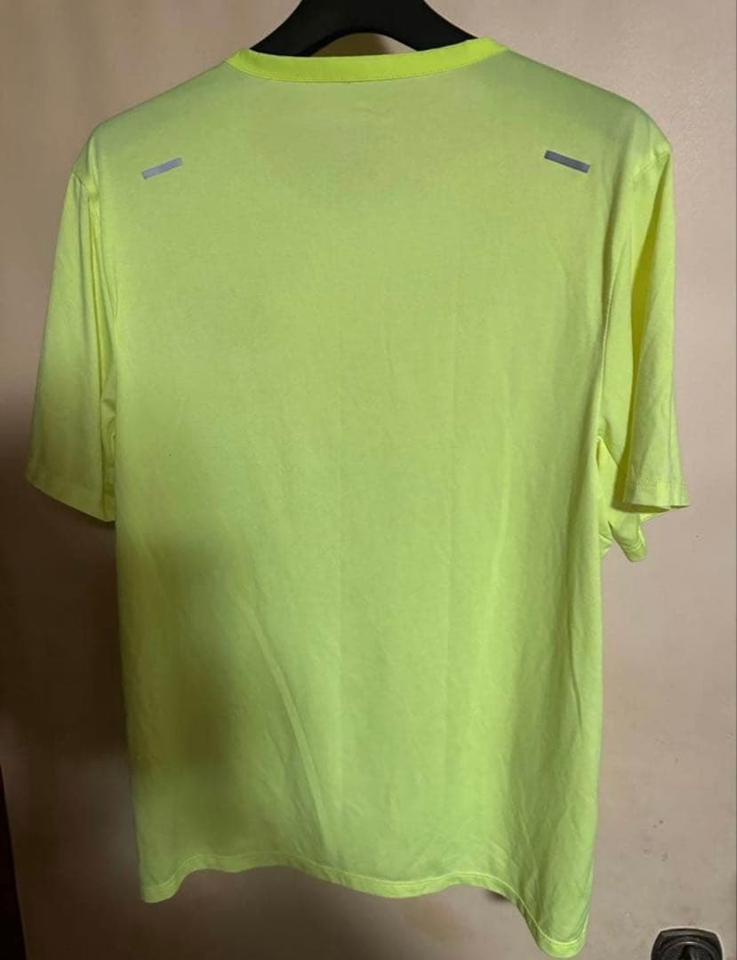NIKEナイキDri-FIT ADVショートスリーブ ランニングシャツ
