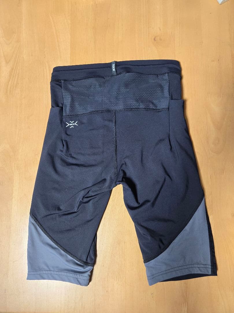 2XU ライトスピード リアクト コンプレッション ショート ショーツ