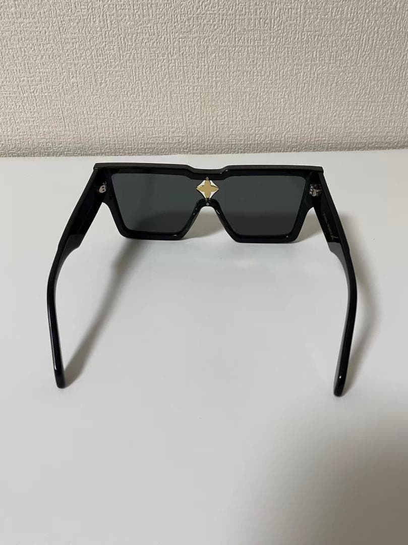 LOUIS VUITTON ルイヴィトン サングラス