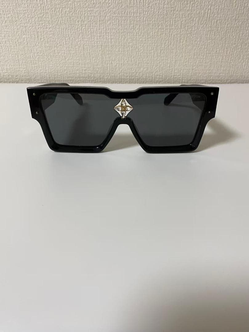 LOUIS VUITTON ルイヴィトン サングラス