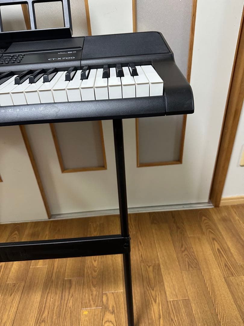 美品CASIO デジタル 電子キーボード CТ-X700 スタンド付き99%