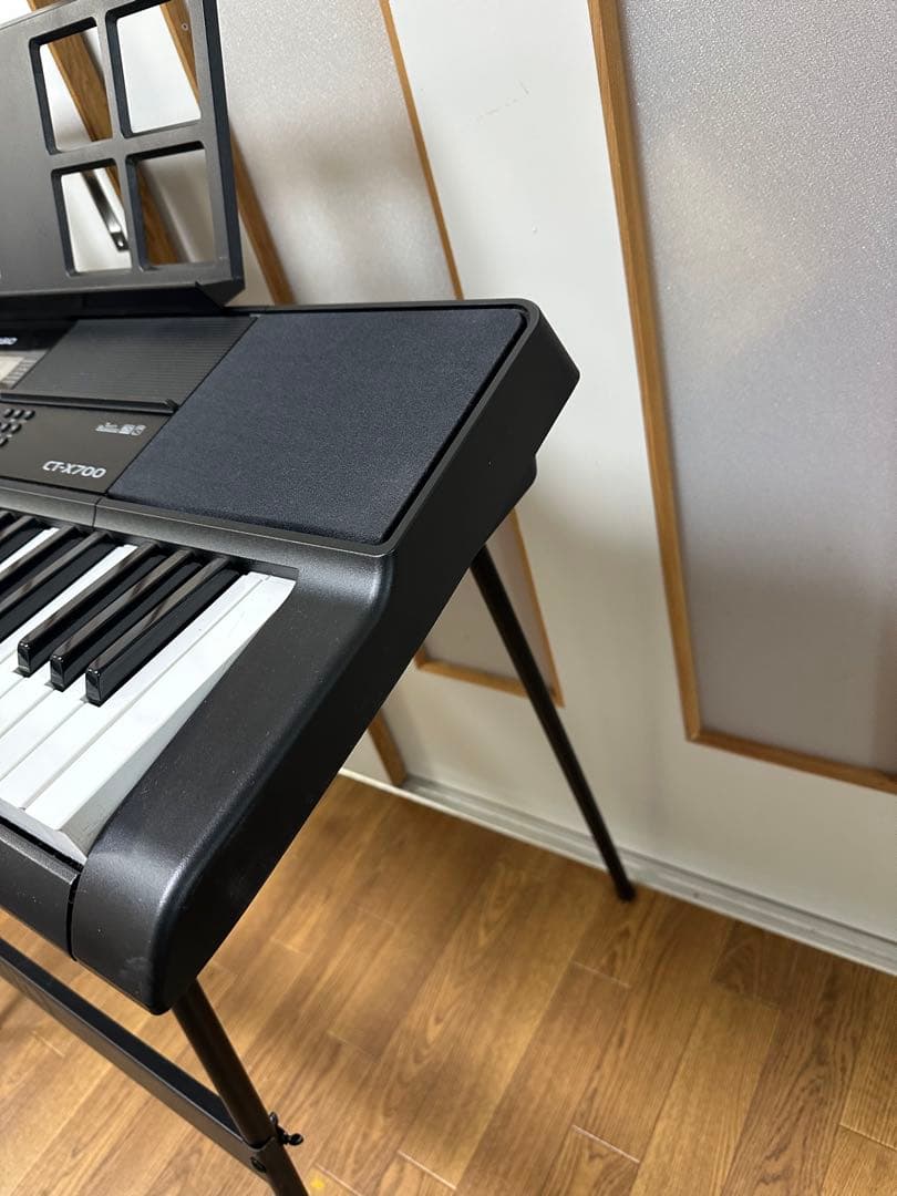 美品CASIO デジタル 電子キーボード CТ-X700 スタンド付き99%