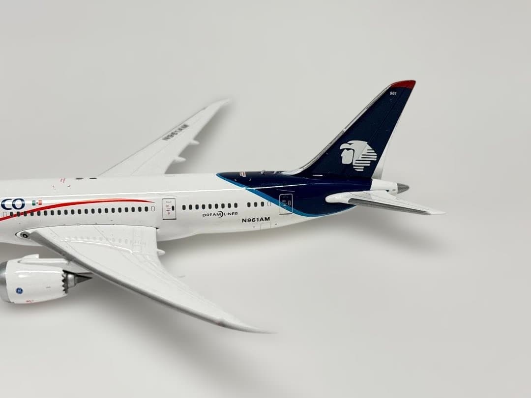AEROMEXICO Boeing 787-8 1:400スケール