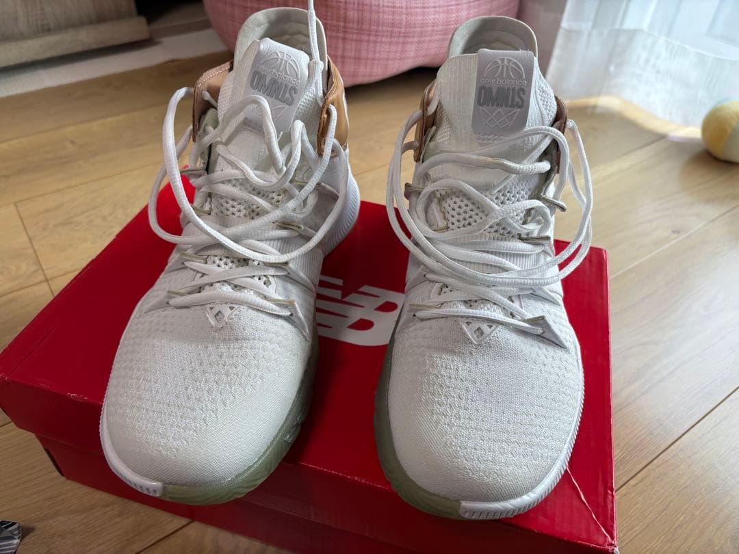 カワイレナード new balanceニューバランスOMN1S バッシュ