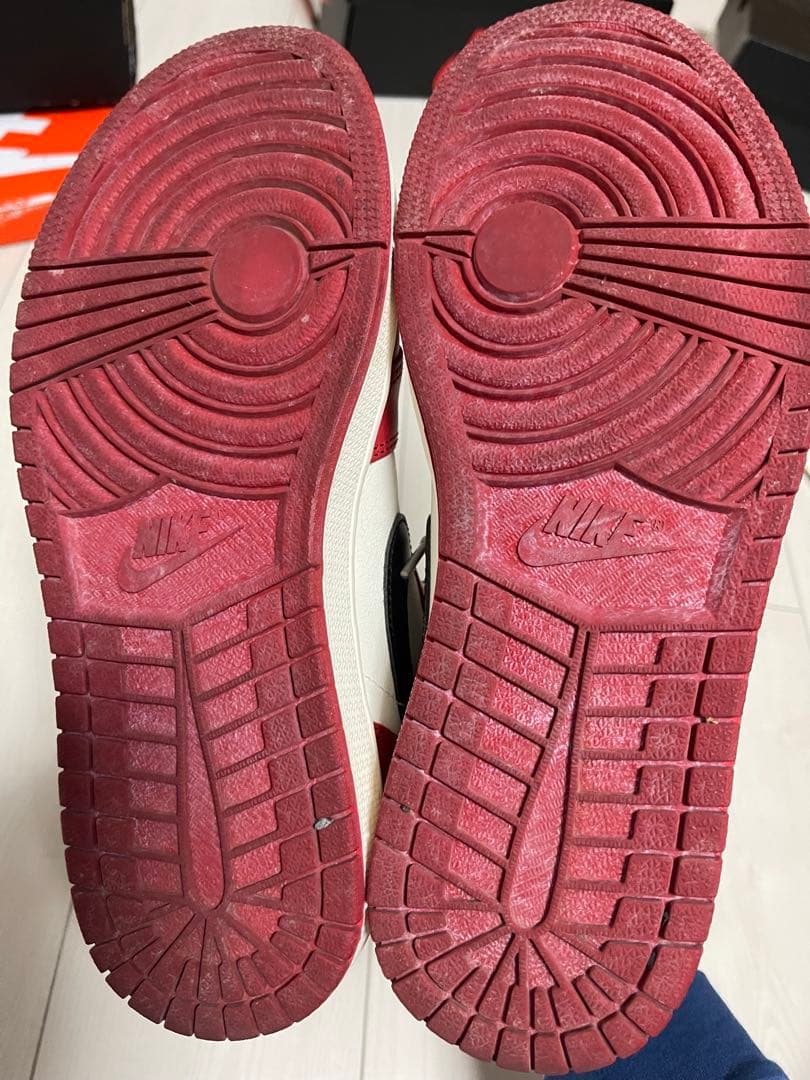 ナイキNike Air Jordan 1 シカゴ赤白黒