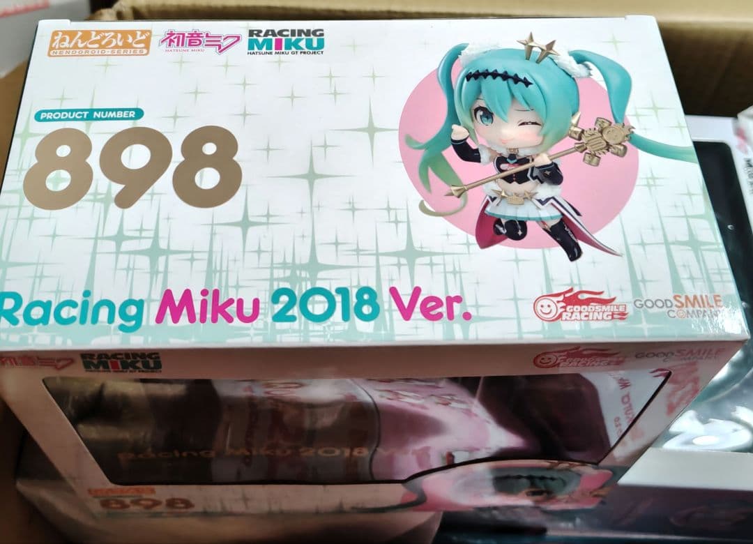 ねんどろいど　初音ミク　レーシングミク2018ver. フィギュア