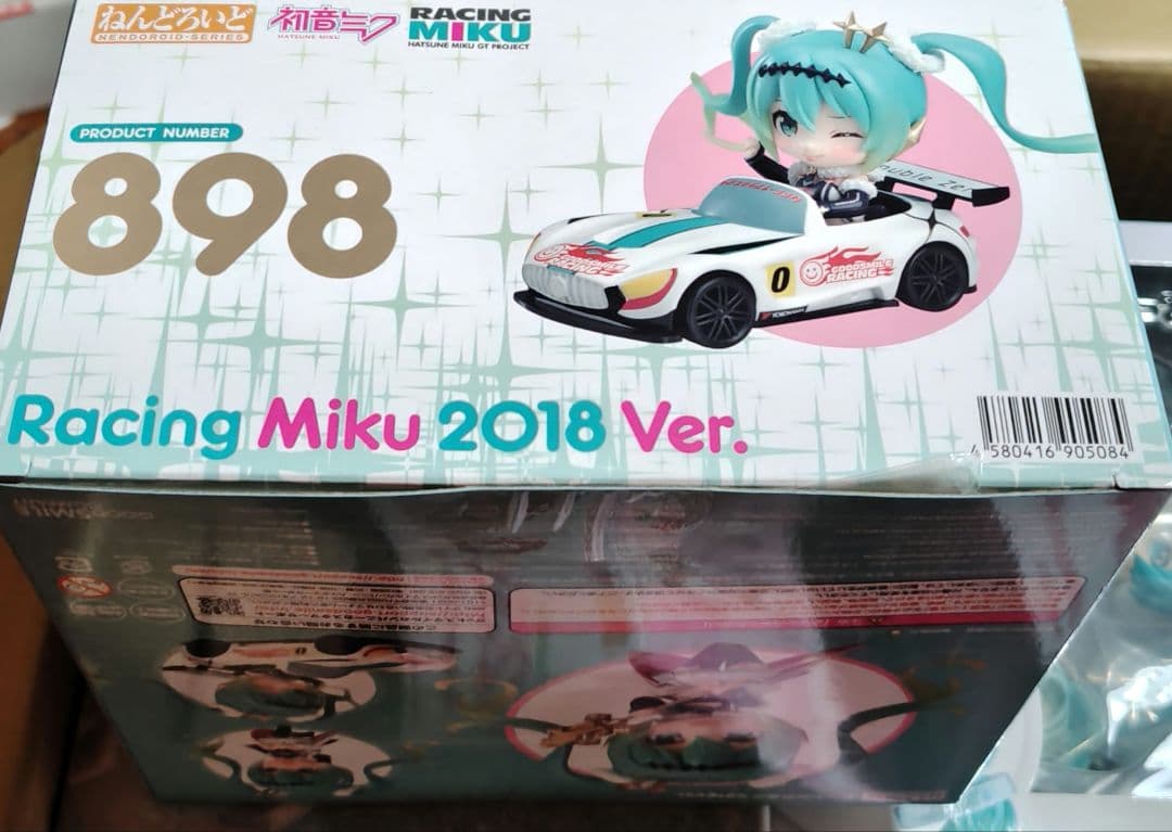 ねんどろいど　初音ミク　レーシングミク2018ver. フィギュア