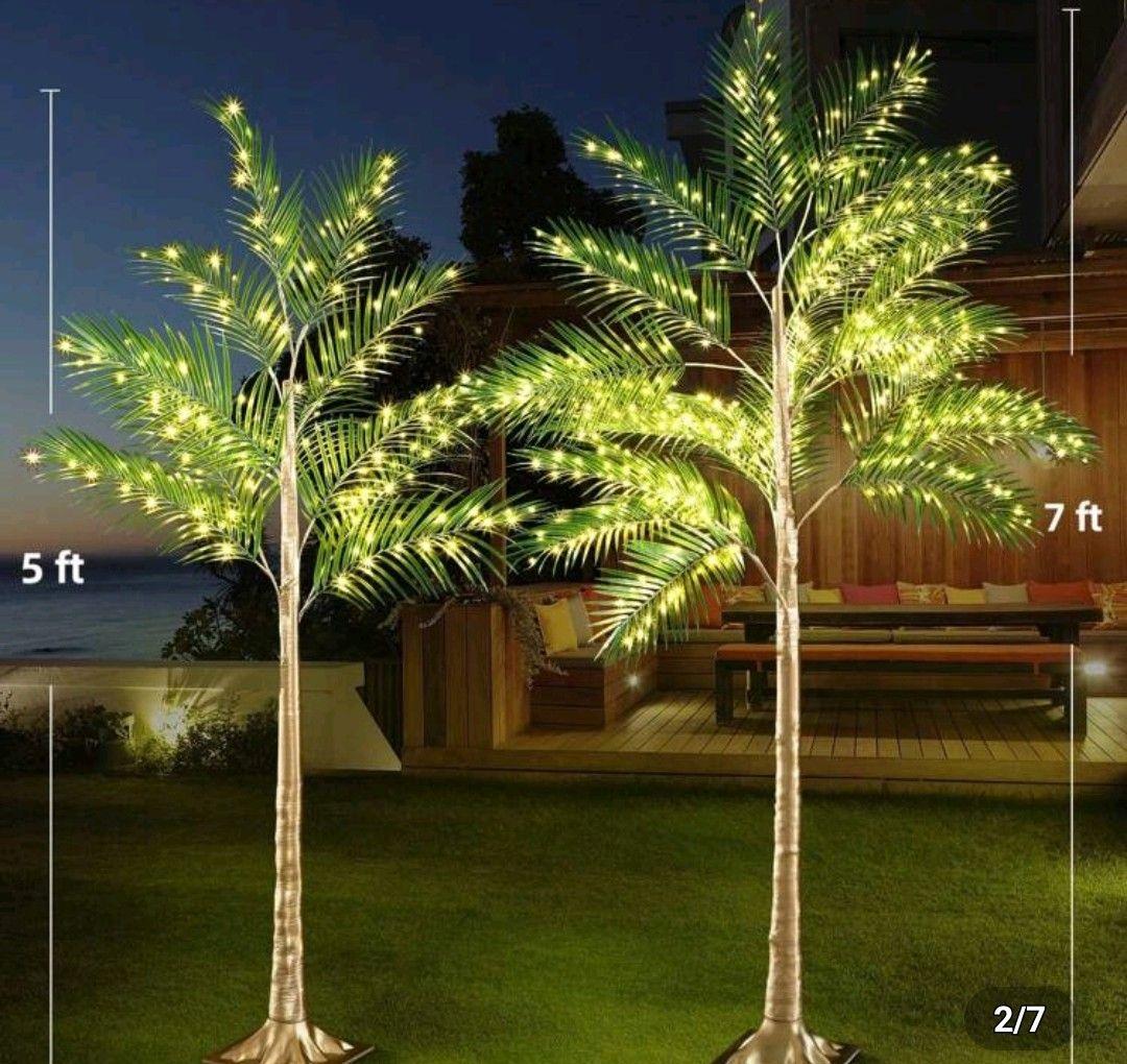 【稼働確認済み】 ヤシの木ライト560LED 7ft　USB電源