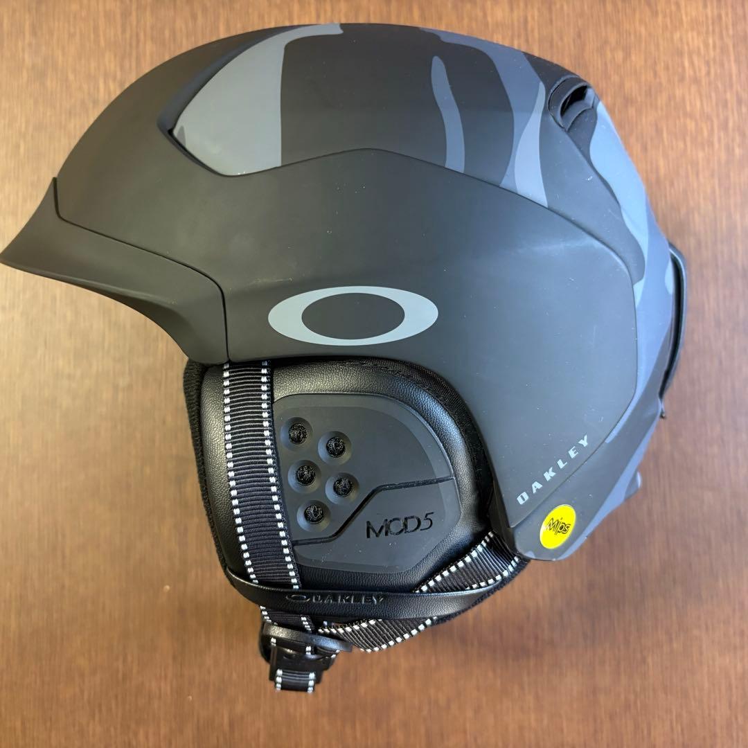 OAKLEY ヘルメット ブラック/カモフラージュ　Mサイズ