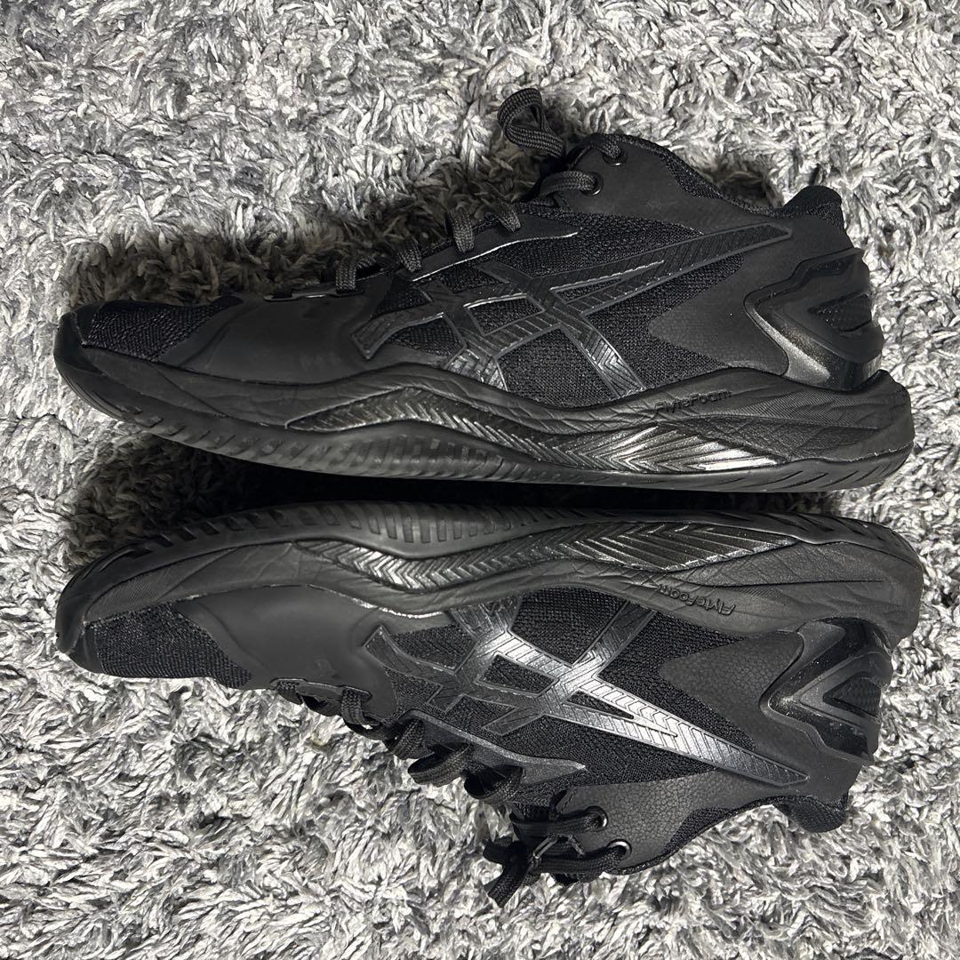 極美品 ASICS GELBURST 26 黒 26cm バッシュ ゲルバースト