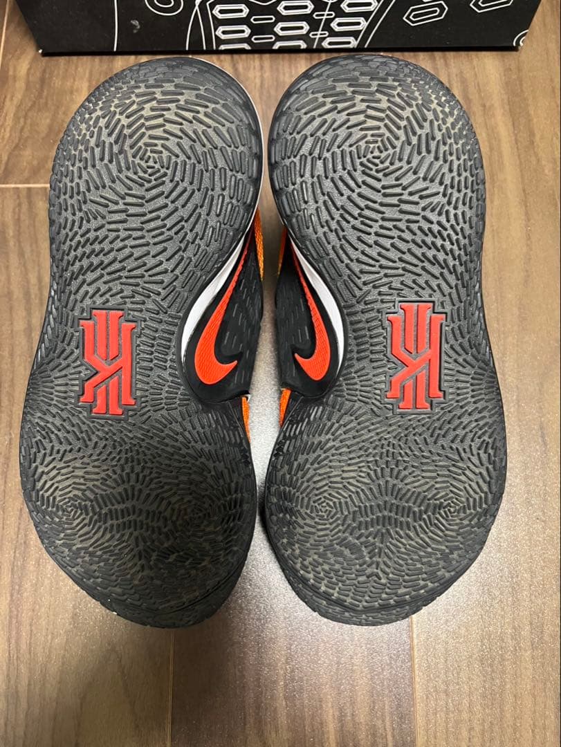 Nike KY カイリー2ロー