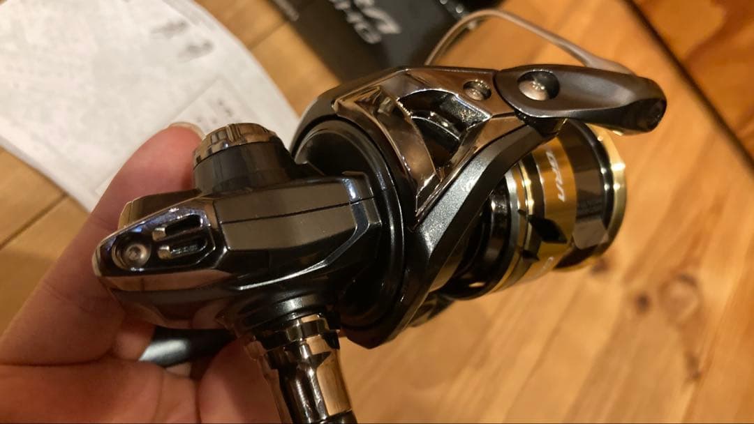 美品　シマノ 25 アルテグラ C2000SHG