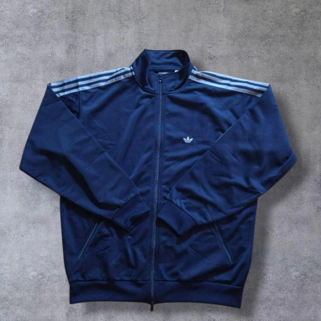 常田大希着用adidasアディダスベッケンバウアートラックジャケットセットアップ