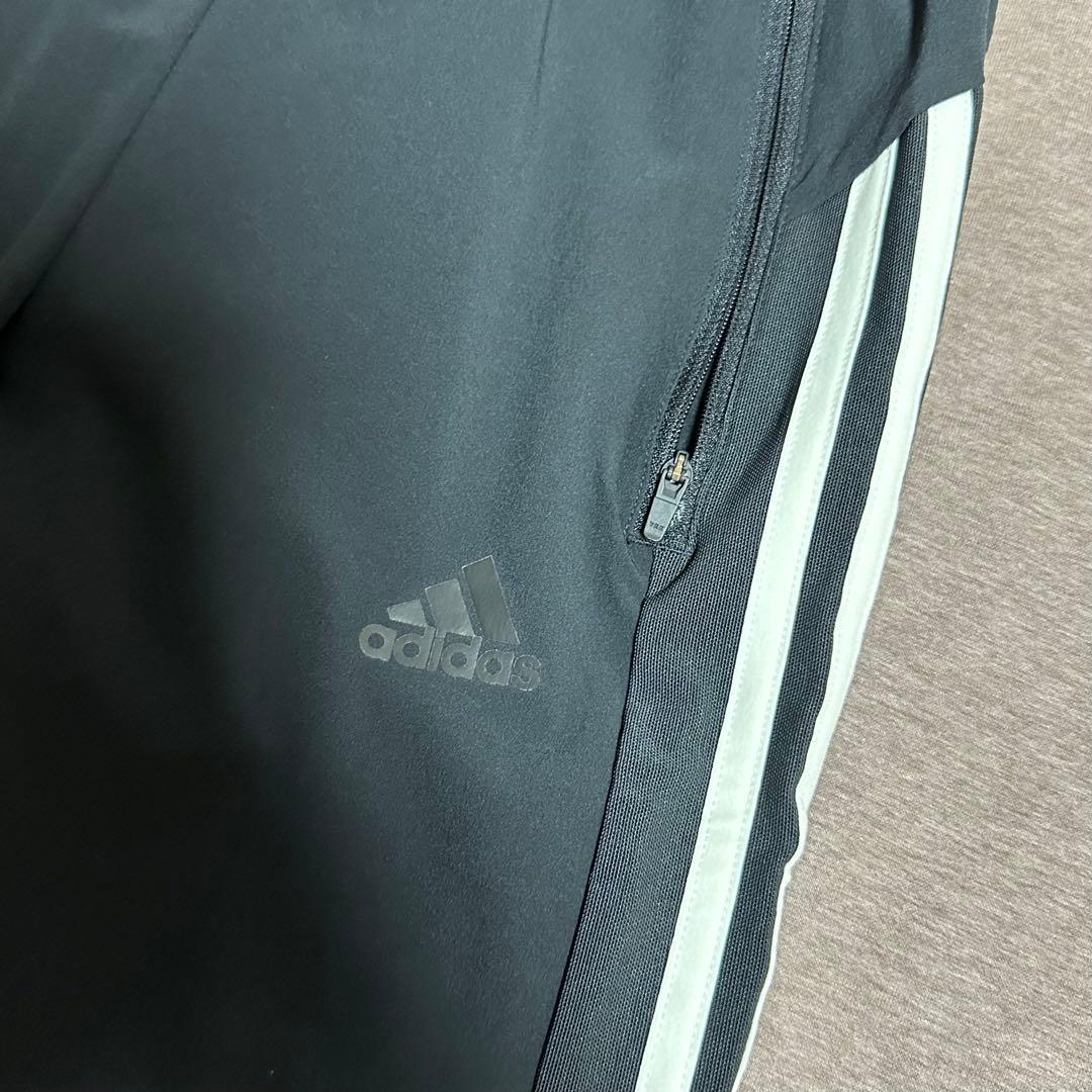 adidas ストライプジャージパンツ ブラック