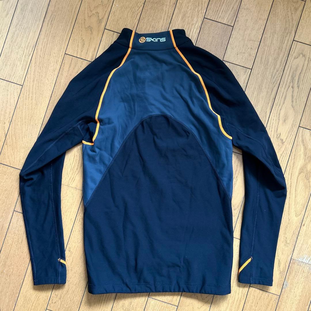 ◾️skins◾️400Sシリーズ◾️メンズ◾️Mサイズ◾️サイズが合えばお買い得◾️上下◾️