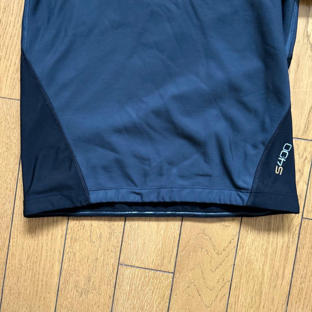 ◾️skins◾️400Sシリーズ◾️メンズ◾️Mサイズ◾️サイズが合えばお買い得◾️上下◾️