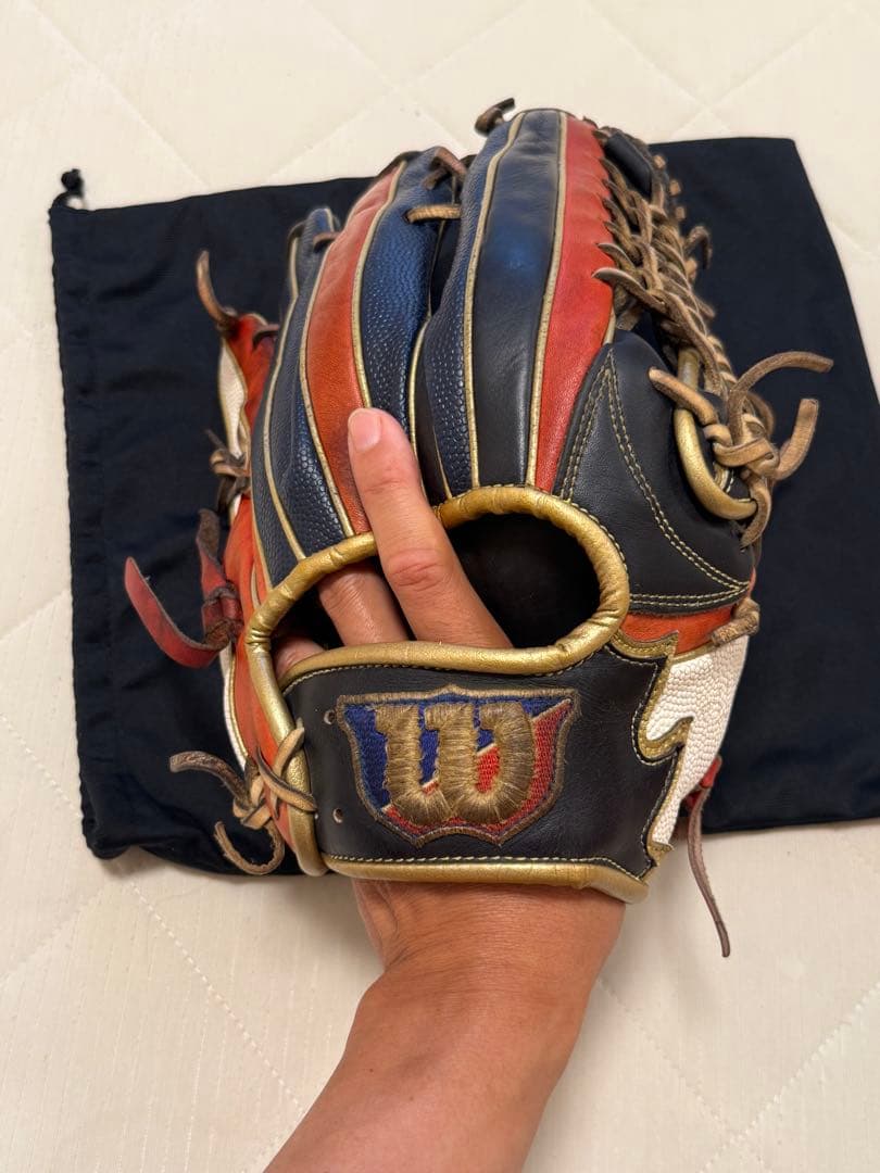 Wilson 軟式グローブ 外野 右投げ用 レッド/ネイビー 袋付き