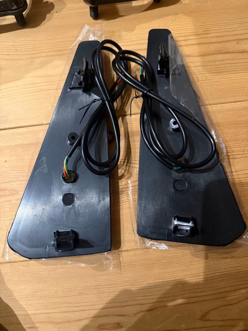 ヴォクシー 80LEDリフレクター