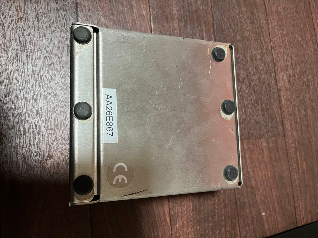 Jim Dunlop UV1 Uni-Vibe コントローラー、ケーブル付