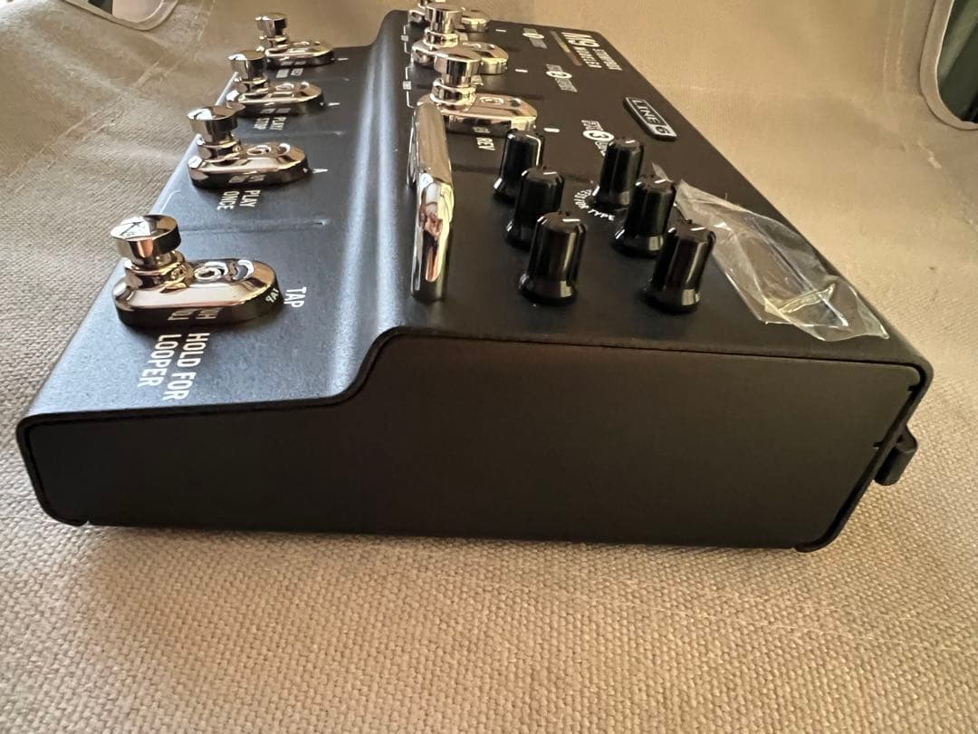ギター LINE6 M9 Stompbox Modeler