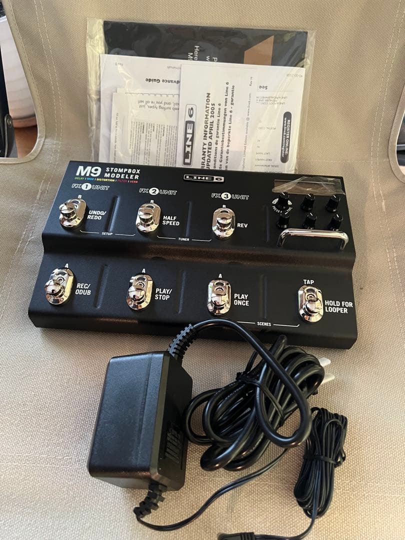 ギター LINE6 M9 Stompbox Modeler