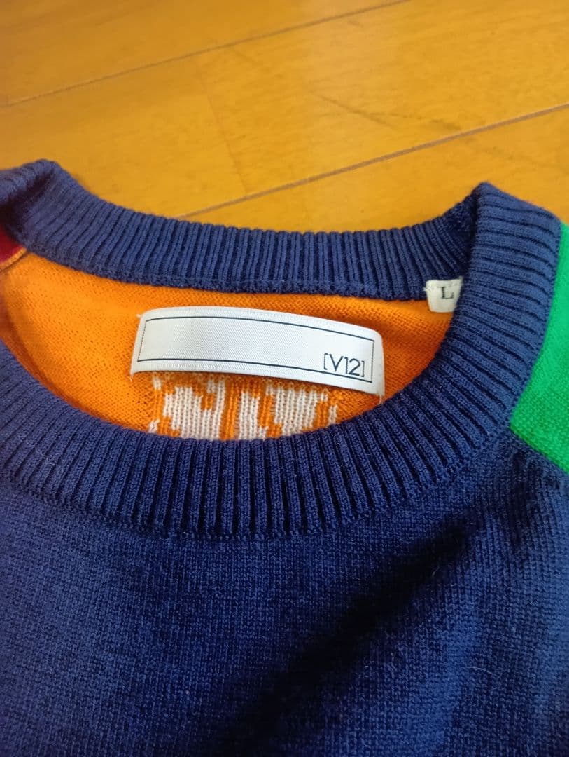 超美品！V12 バイカラー　ウールニット[V12]