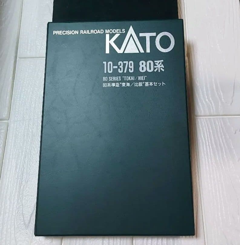 KATO 10-379 80系\"準急 東海/比叡\"　基本セット