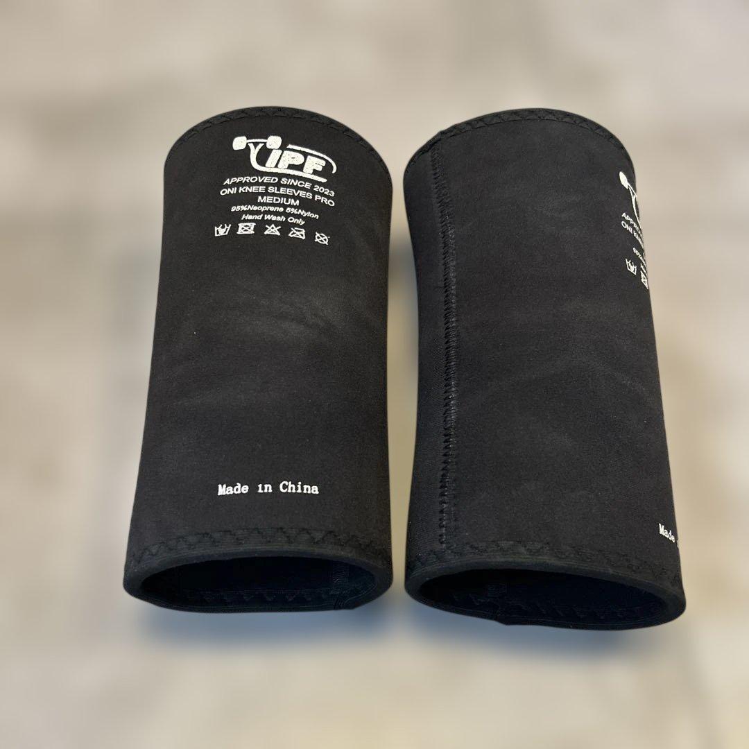 ONI KNEE SLEEVES PRO ニースリーブ　鬼プロ