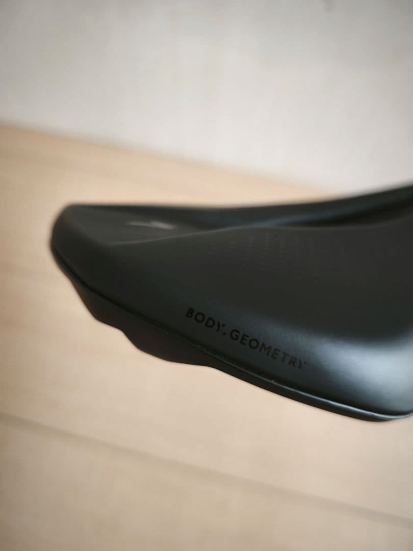 SPECIALIZED POWER EXPERT サドル 143mm ブラック