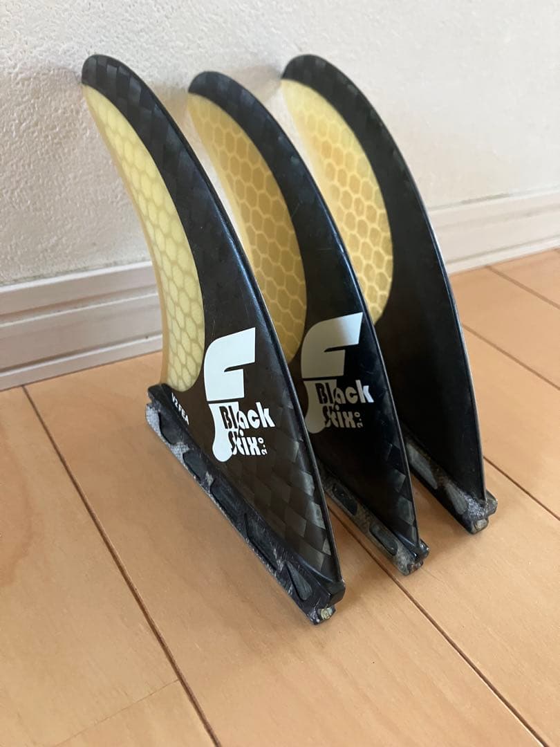 FUTURES FIN BLACKSTIX2.0 V2FEA サイズM 美品