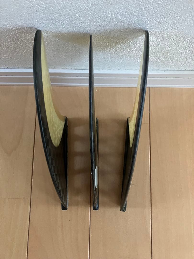 FUTURES FIN BLACKSTIX2.0 V2FEA サイズM 美品