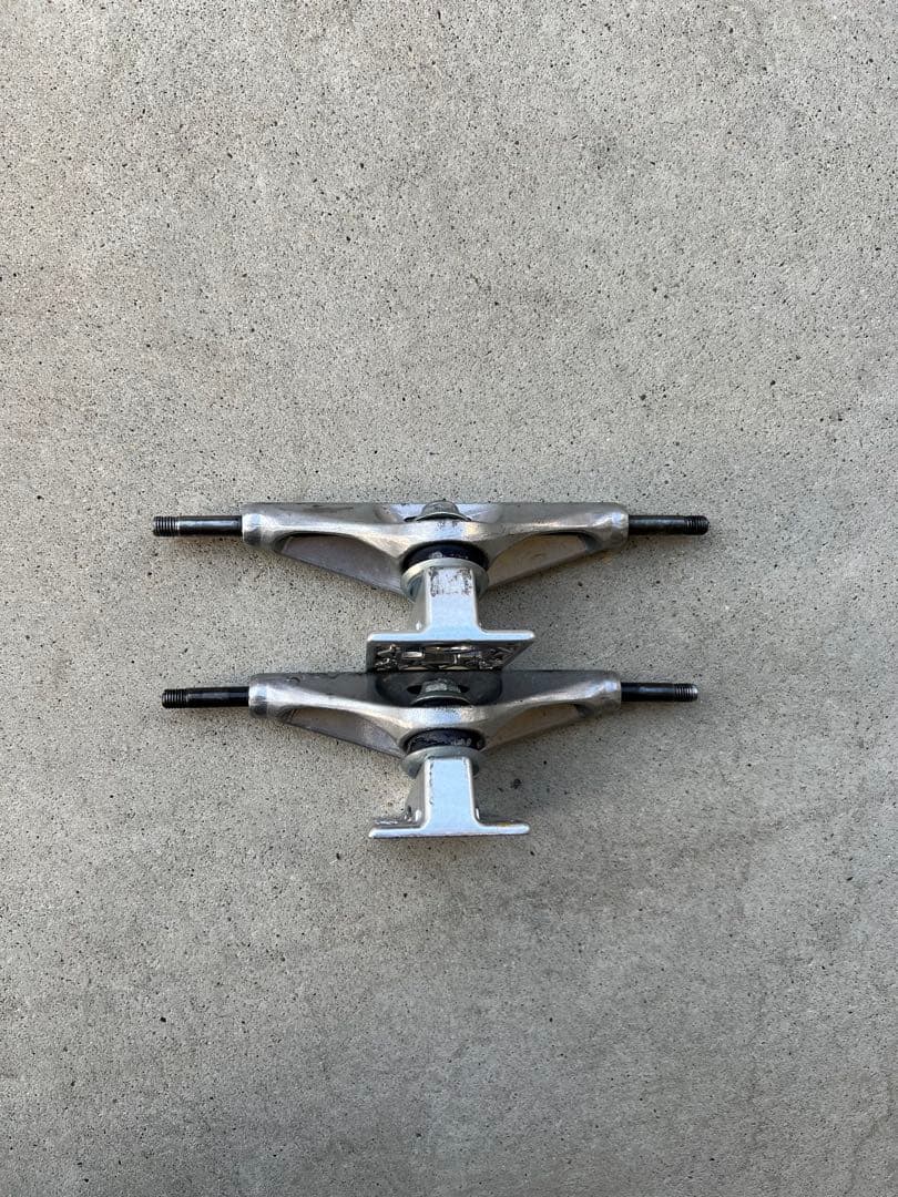 Venture V-TITANIUMS トラック　5.8hi チタン