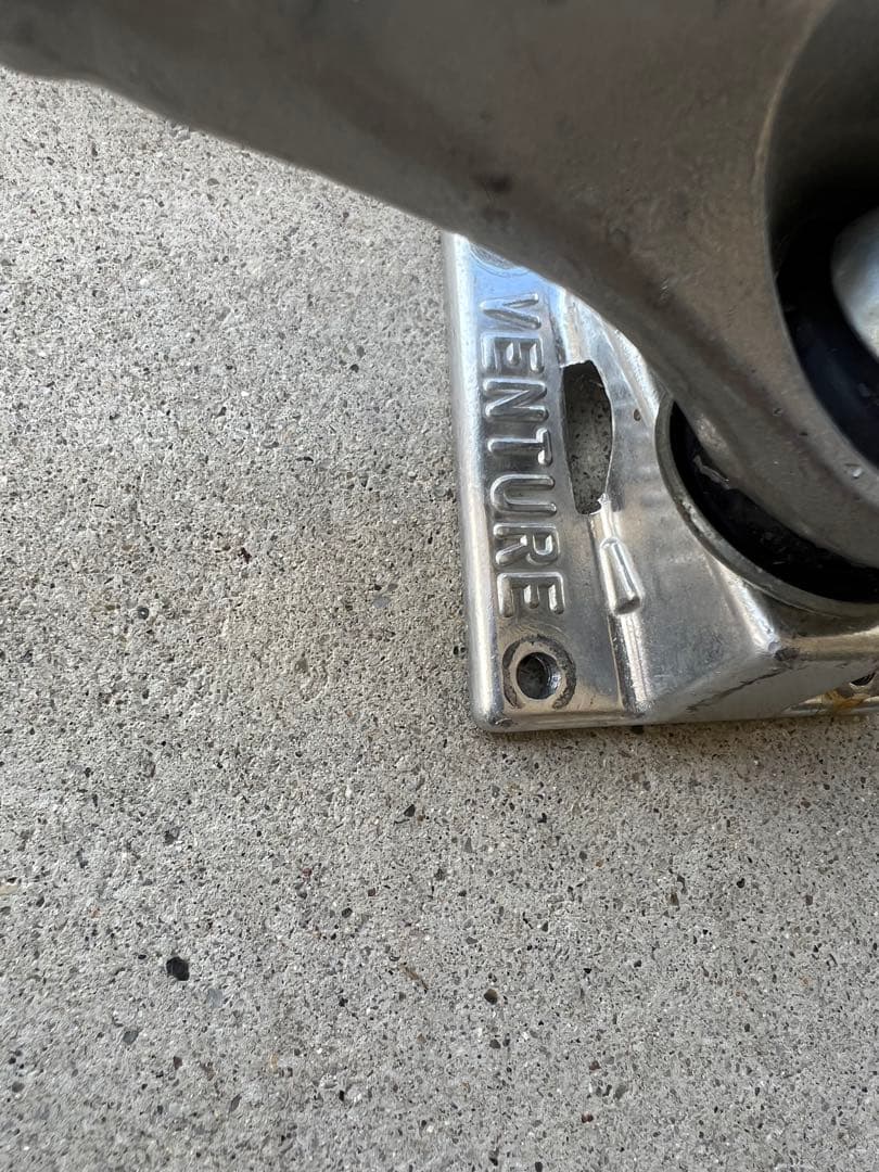 Venture V-TITANIUMS トラック　5.8hi チタン