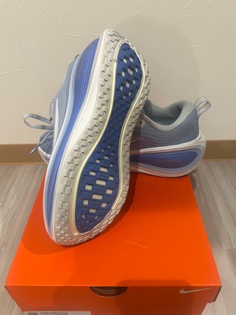 今週末まで限定値下げ！！Nike ボメロプラス　レディース23.5cm