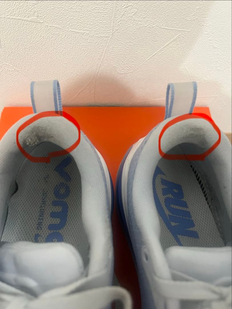 今週末まで限定値下げ！！Nike ボメロプラス　レディース23.5cm