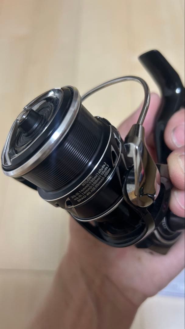 23タトゥーラ　スピニング　FC LT 2500SS-QD