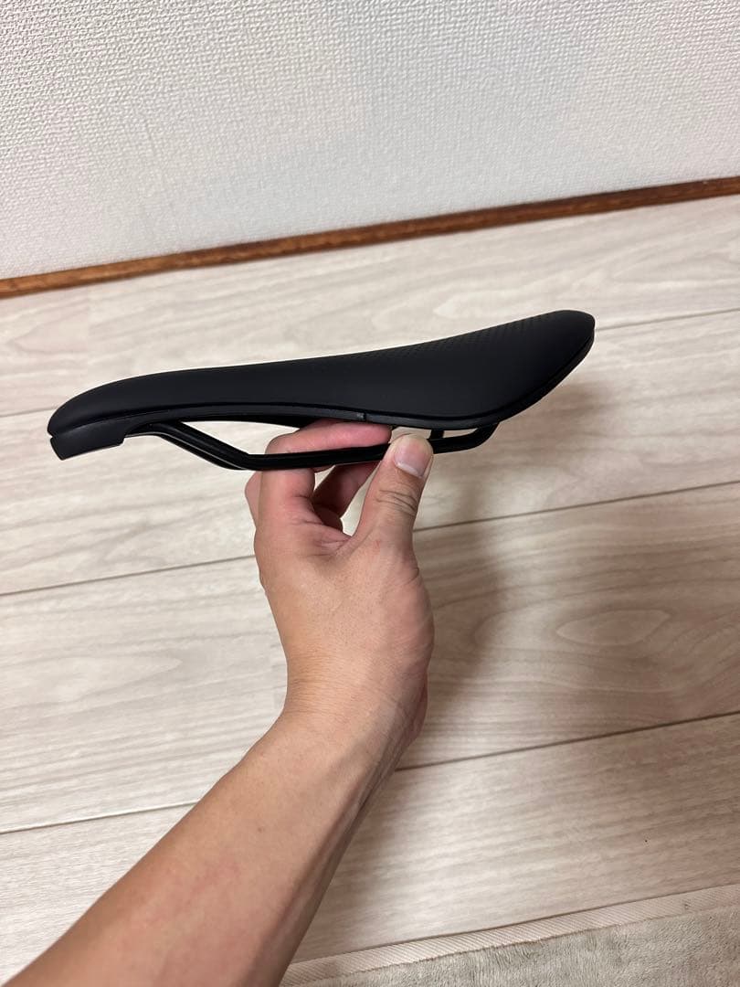 【新品】TREK Bontrager Verse Comp サドル 145mm