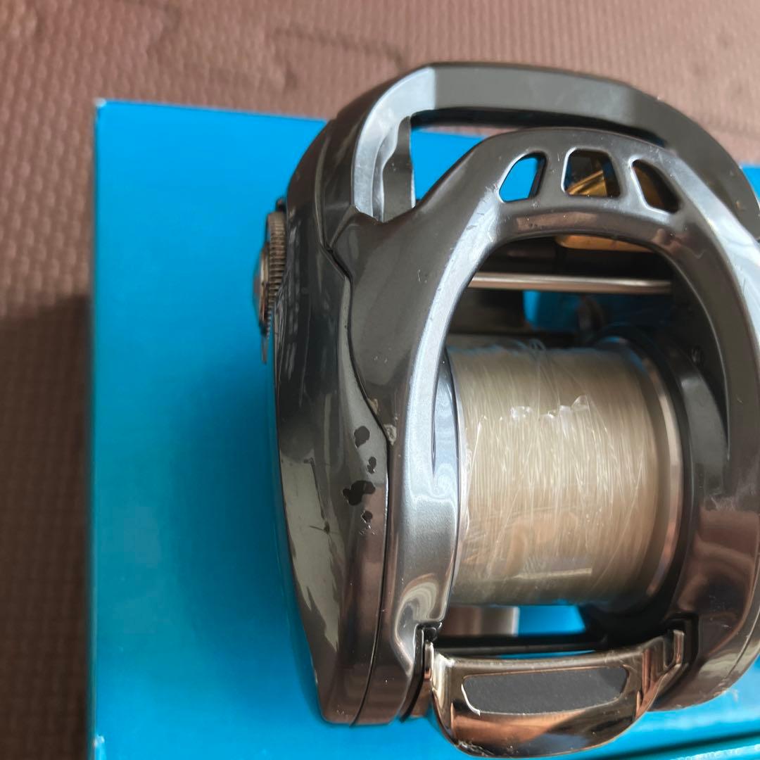 AOM　DAIWA ベイトリール 17TATULA SV TW 8.1R