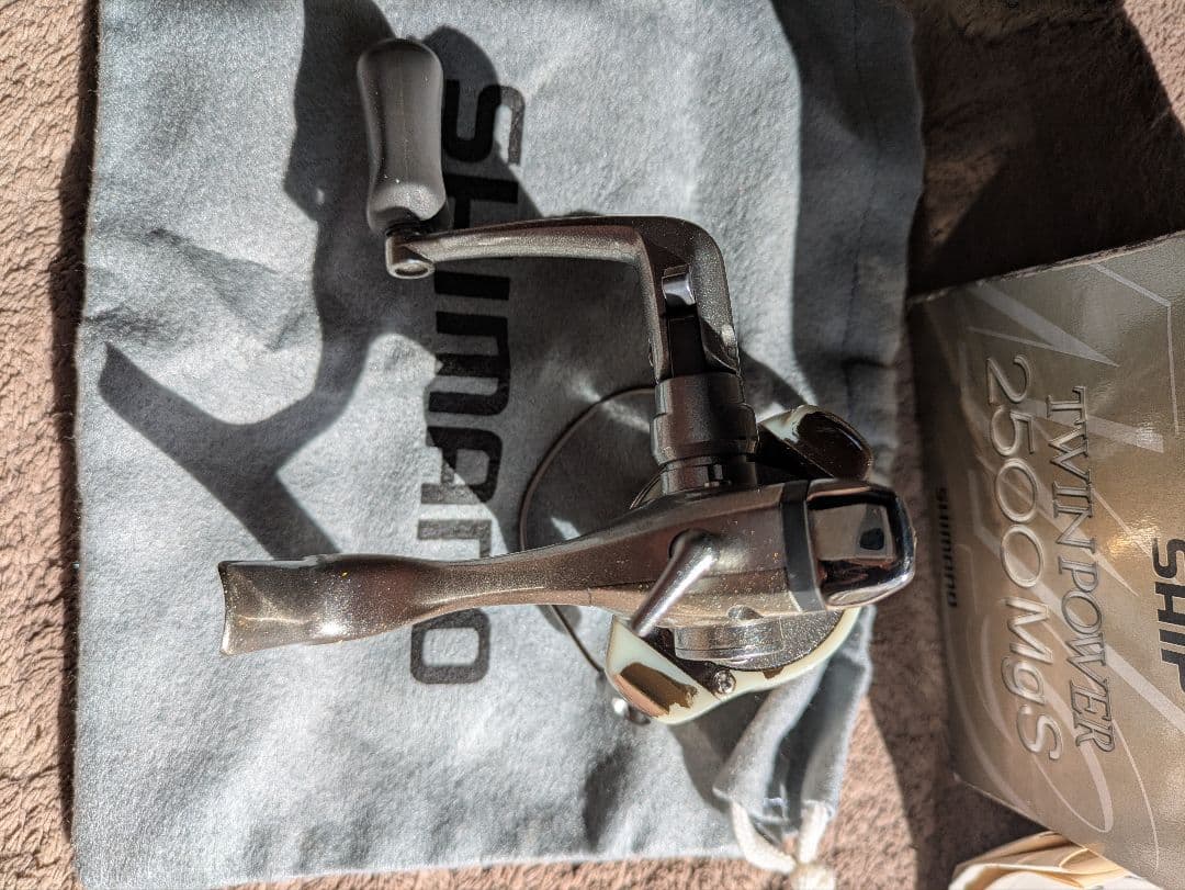 Shimano Twin Power 2500MGs スピニングリール