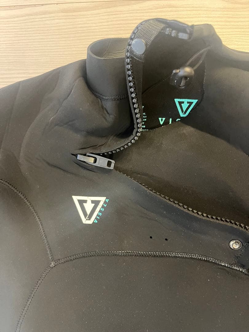 Vissla ウェットスーツ3x2ミリ