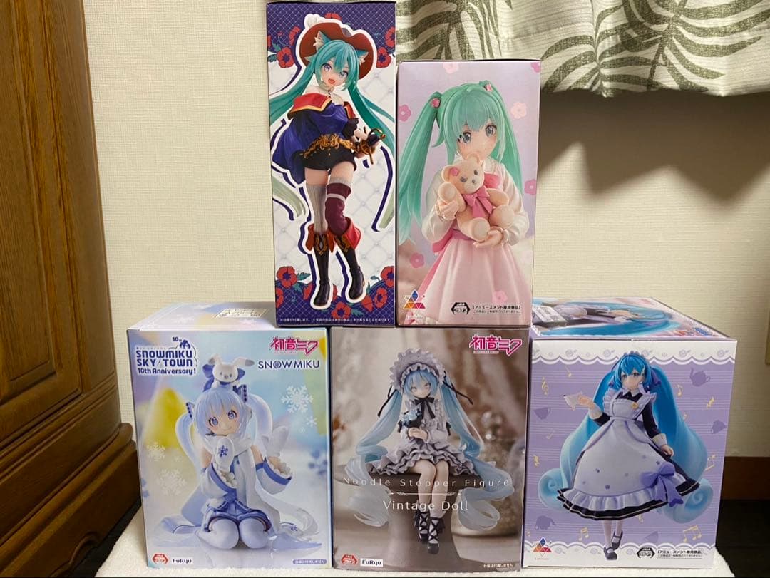 初音ミク 雪ミクなど　5体セットフィギュア