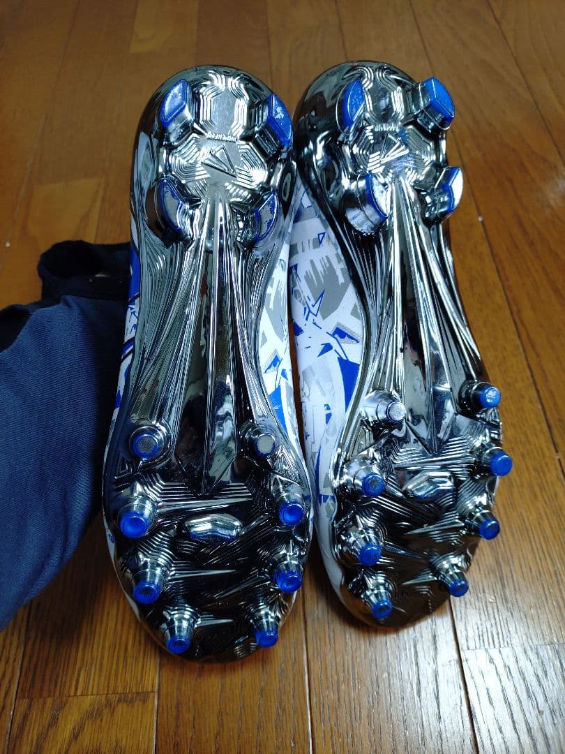 シューズ TLSS Striker 723