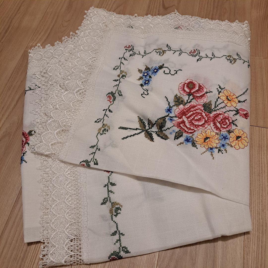 特大 テーブルクロス ヴィンテージ風 アンティーク風　レース 花柄刺繍