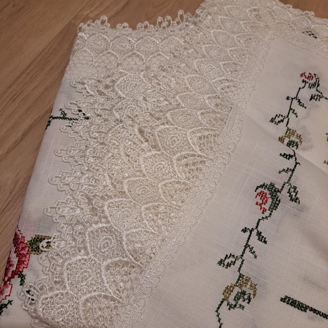 特大 テーブルクロス ヴィンテージ風 アンティーク風　レース 花柄刺繍