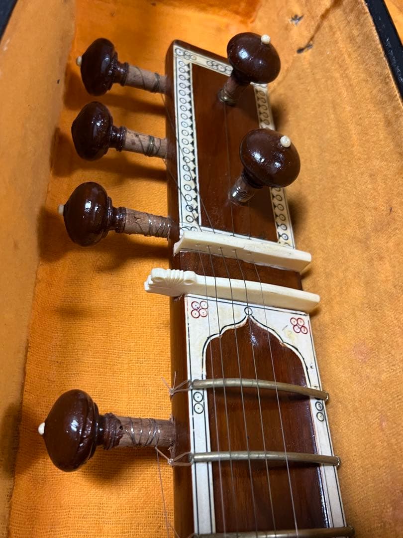 シタール インド民族楽器 ハードケース付 sitar