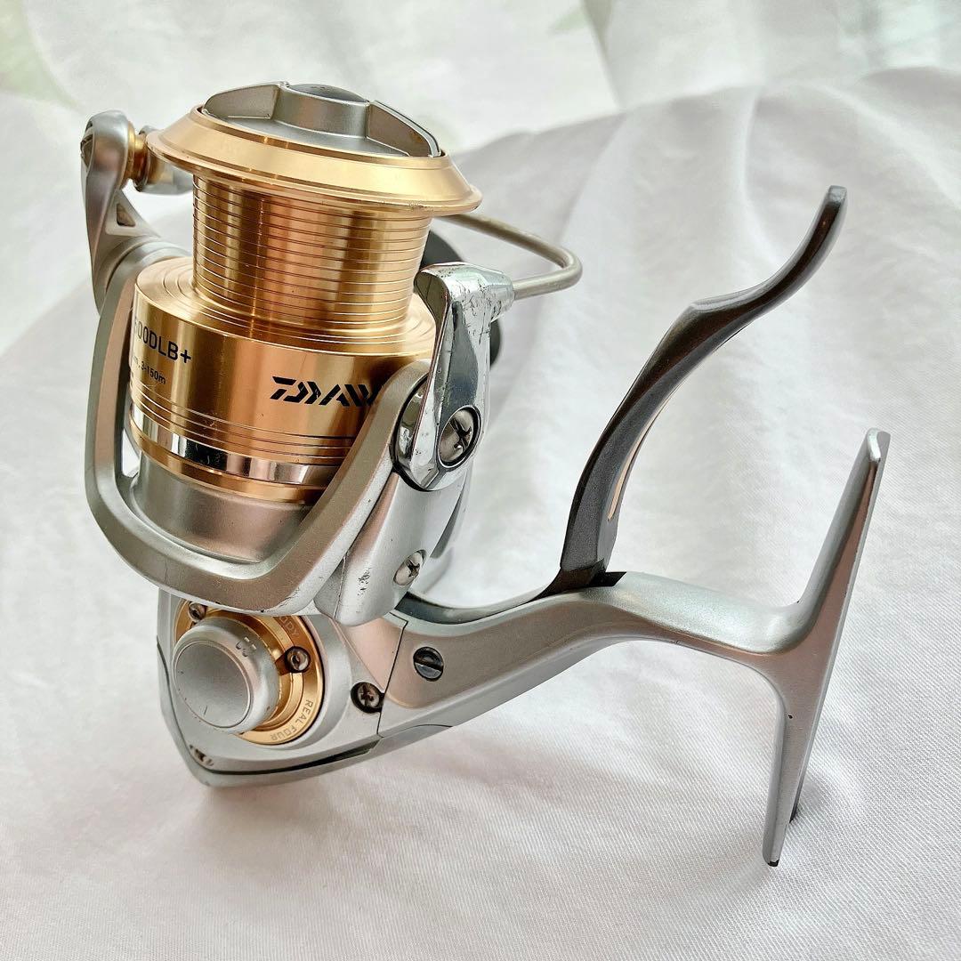 【中古品】DAIWA スピニングリール トライソ TRISO 2500DLB