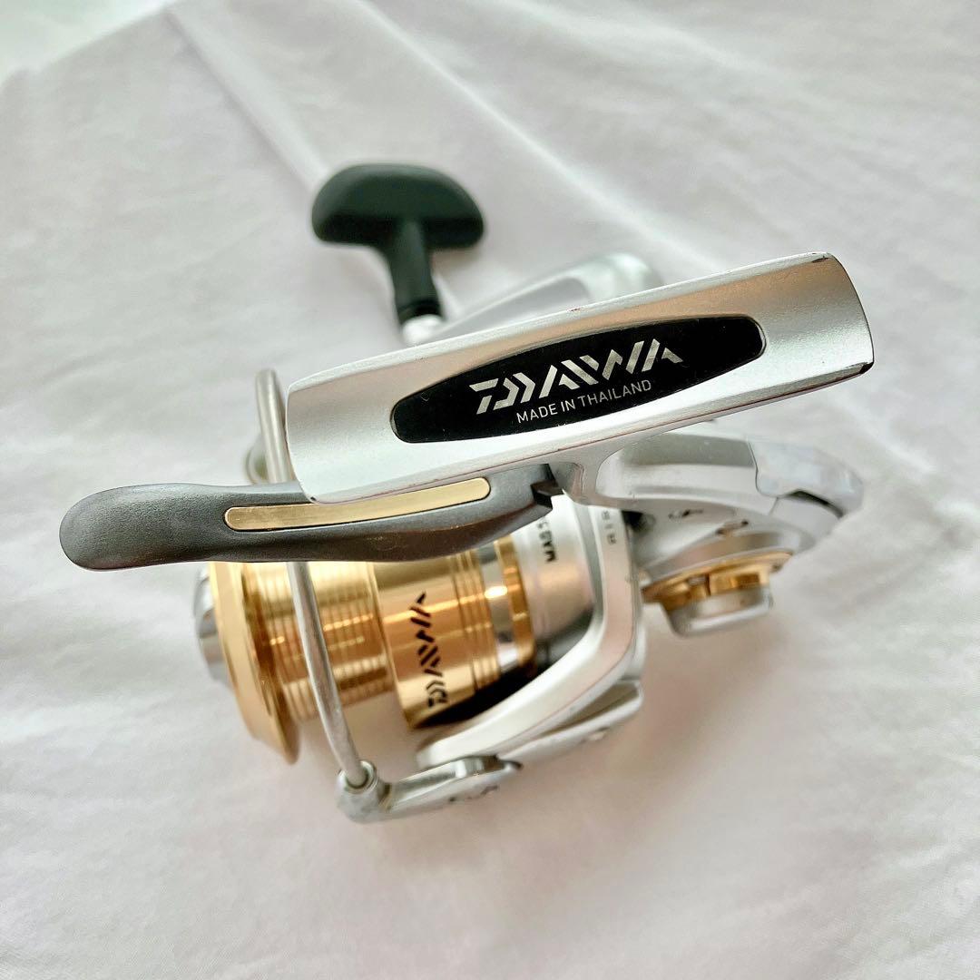 【中古品】DAIWA スピニングリール トライソ TRISO 2500DLB