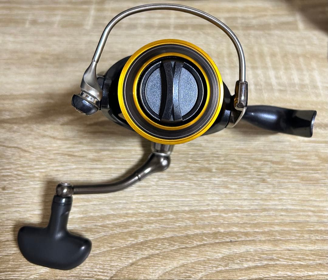 DAIWA ダイワ フリームス 2500 スピニングリール 本体のみ 24h発送