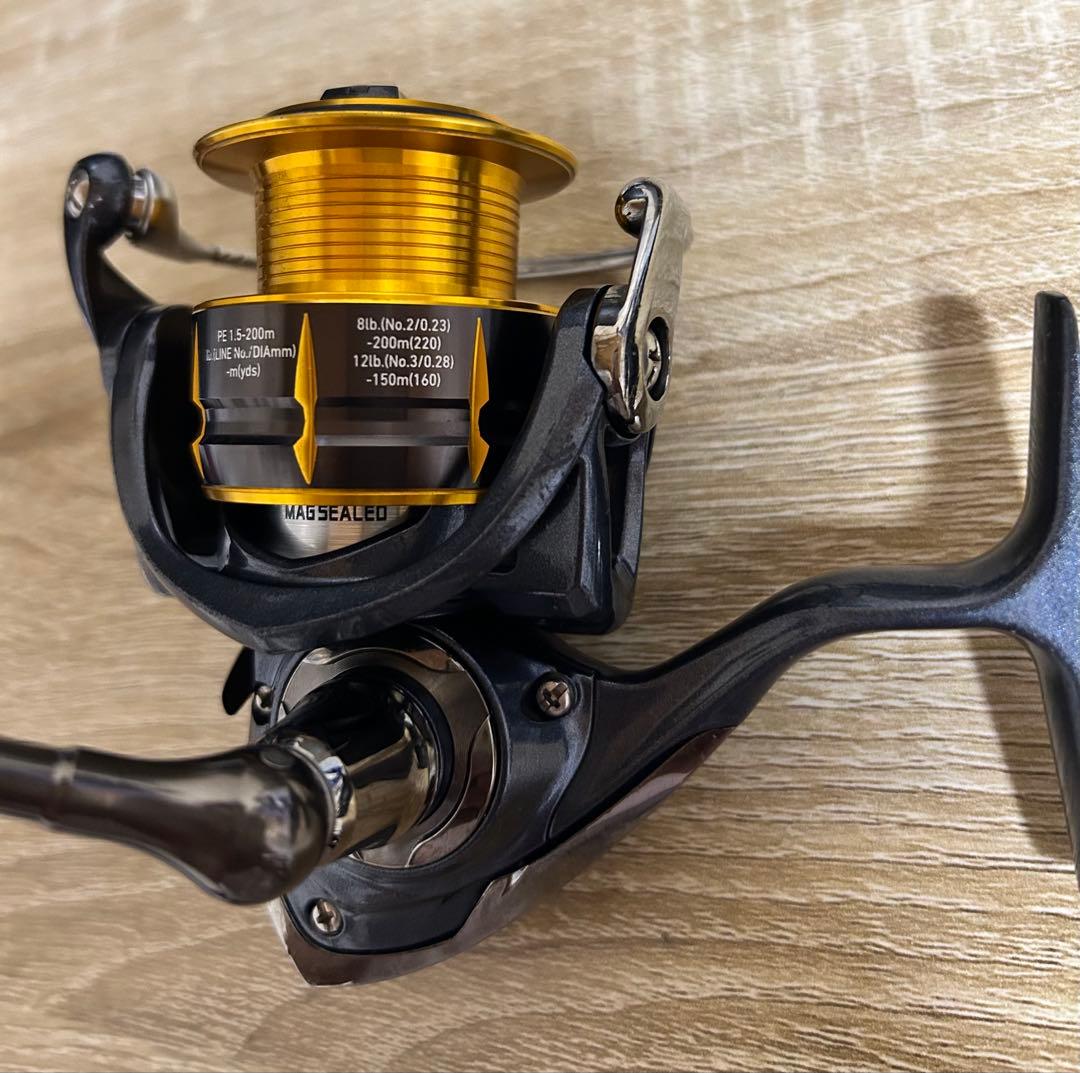 DAIWA ダイワ フリームス 2500 スピニングリール 本体のみ 24h発送