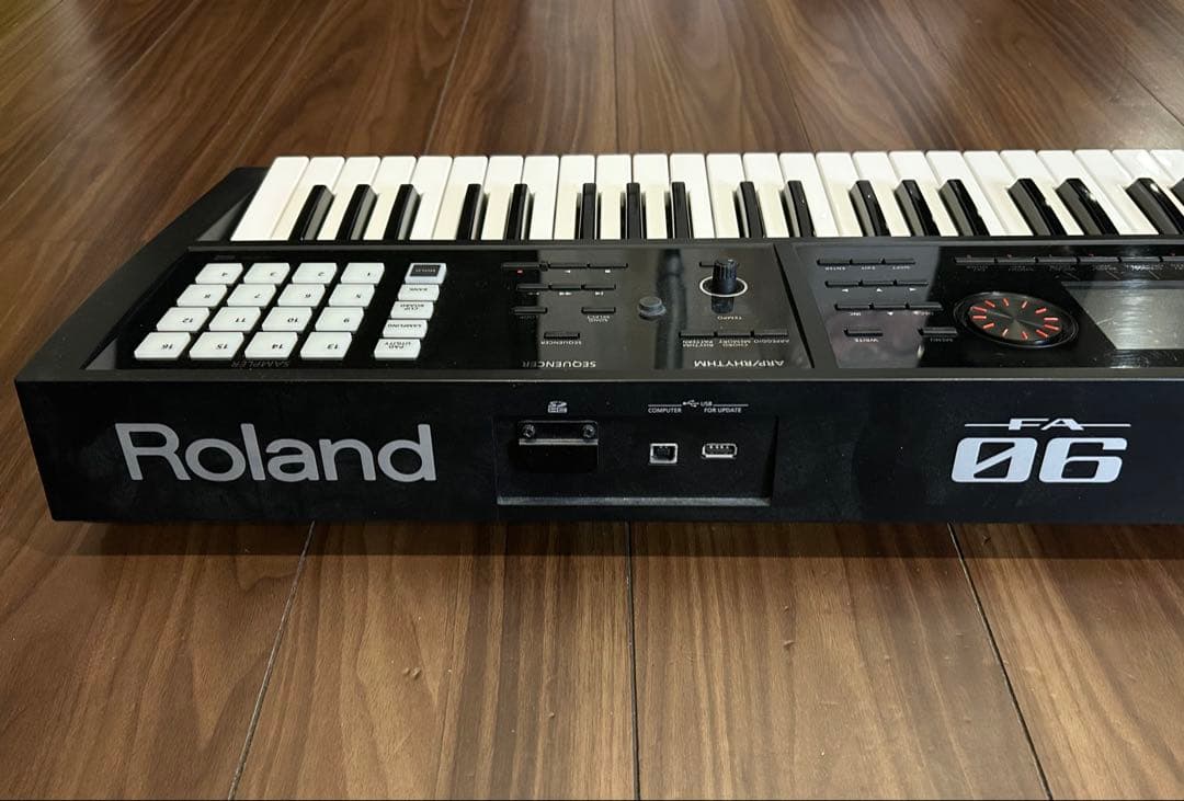 Roland FA-06 シンセサイザー 61鍵